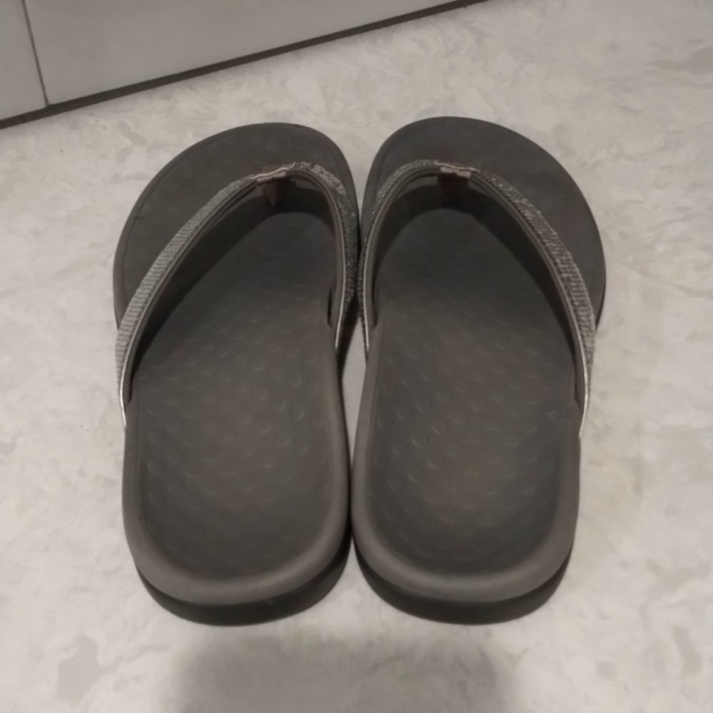 Vionic Sandals Dillon Shine Toe? - image 3